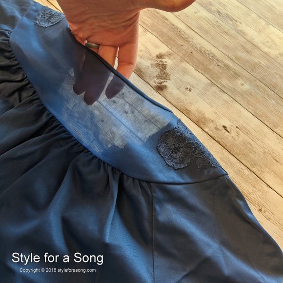 Vintage Mid Century Navy Silky Pajama Set 38 - Picture 9 of 16